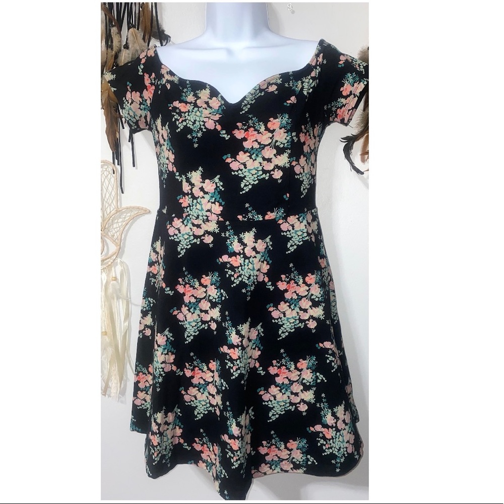Express Sweetheart Floral Dress